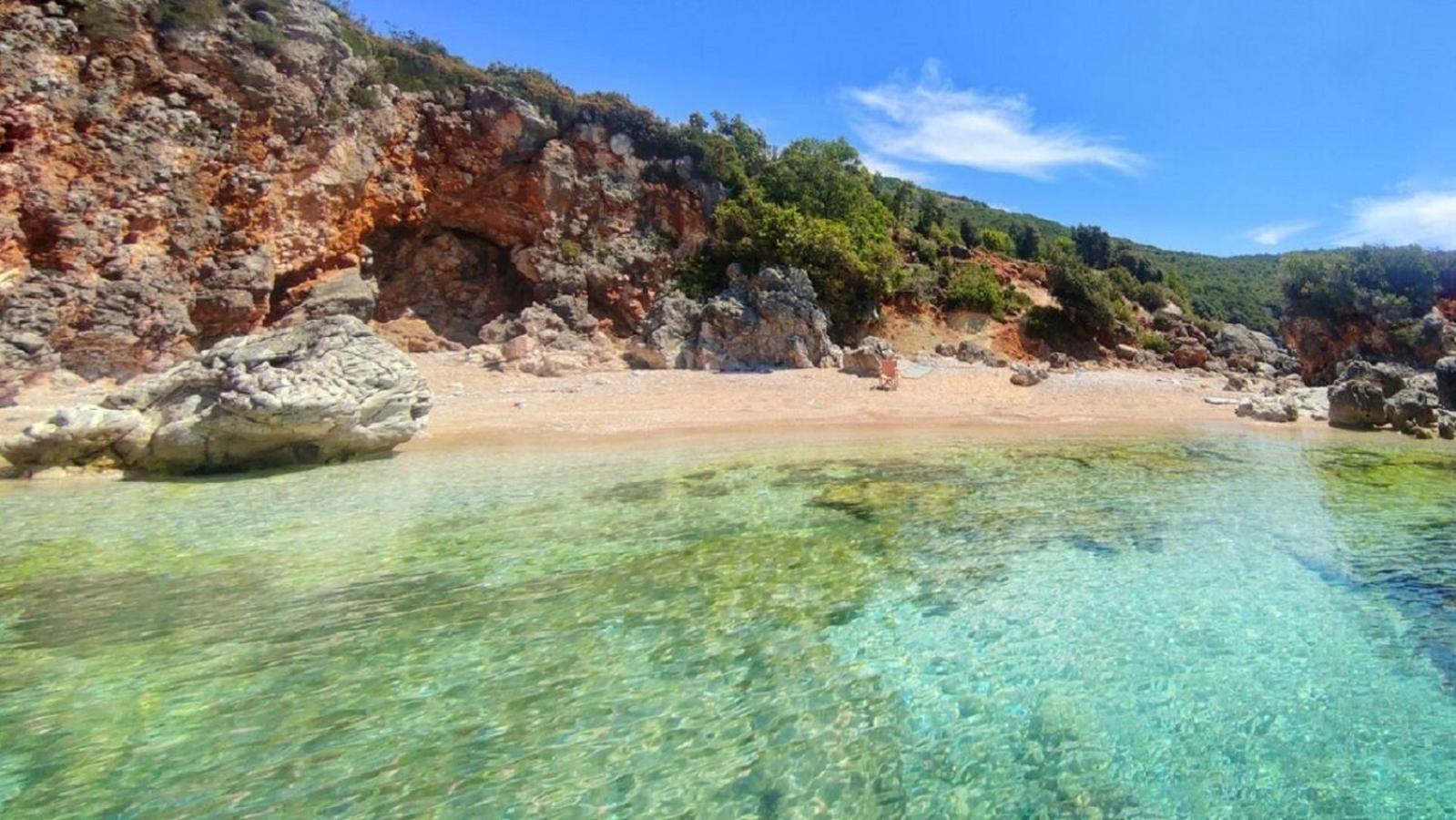 Sea Horizon House Alexis Hotel Himare Exterior photo