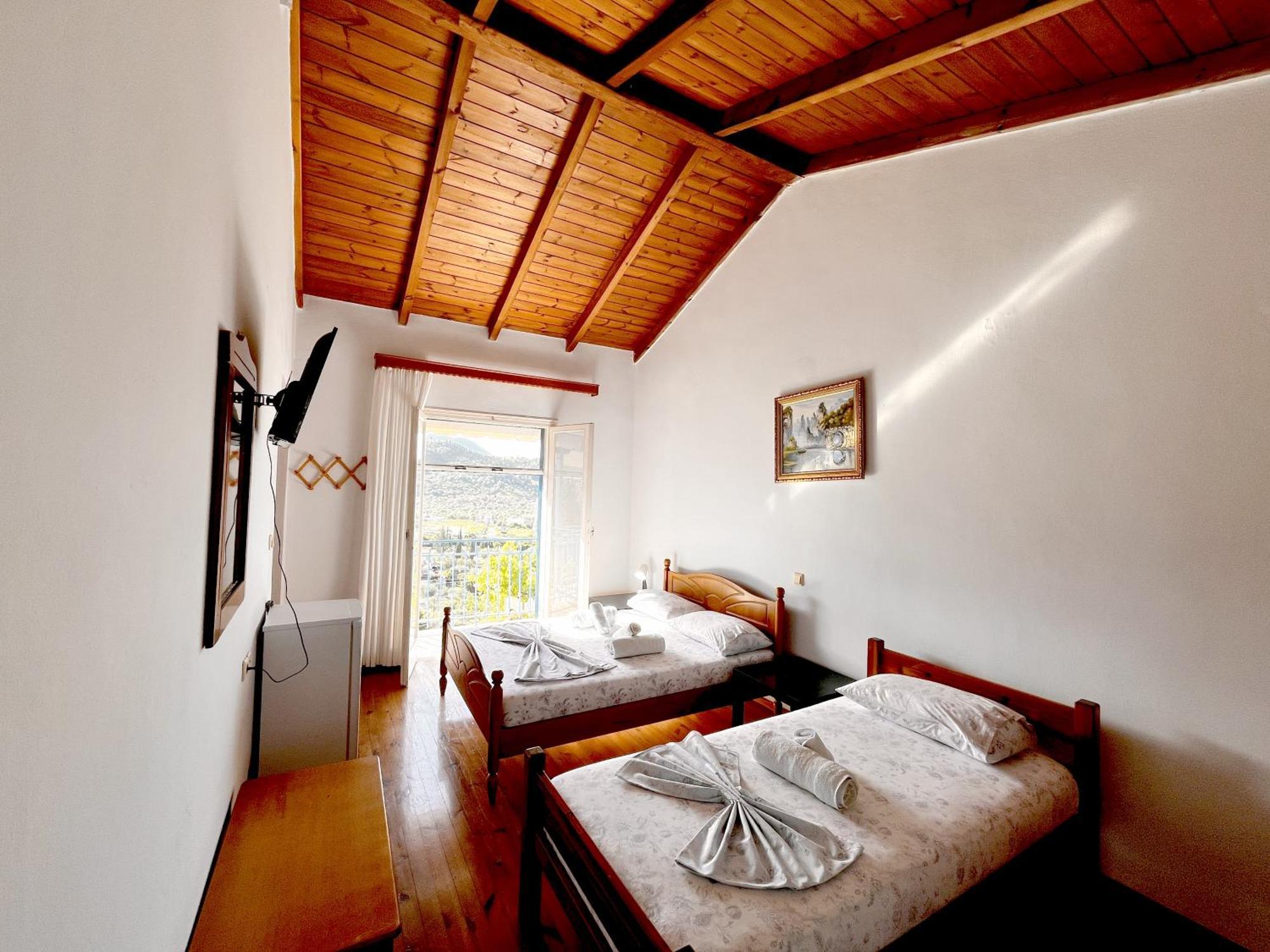 Sea Horizon House Alexis Hotel Himare Exterior photo