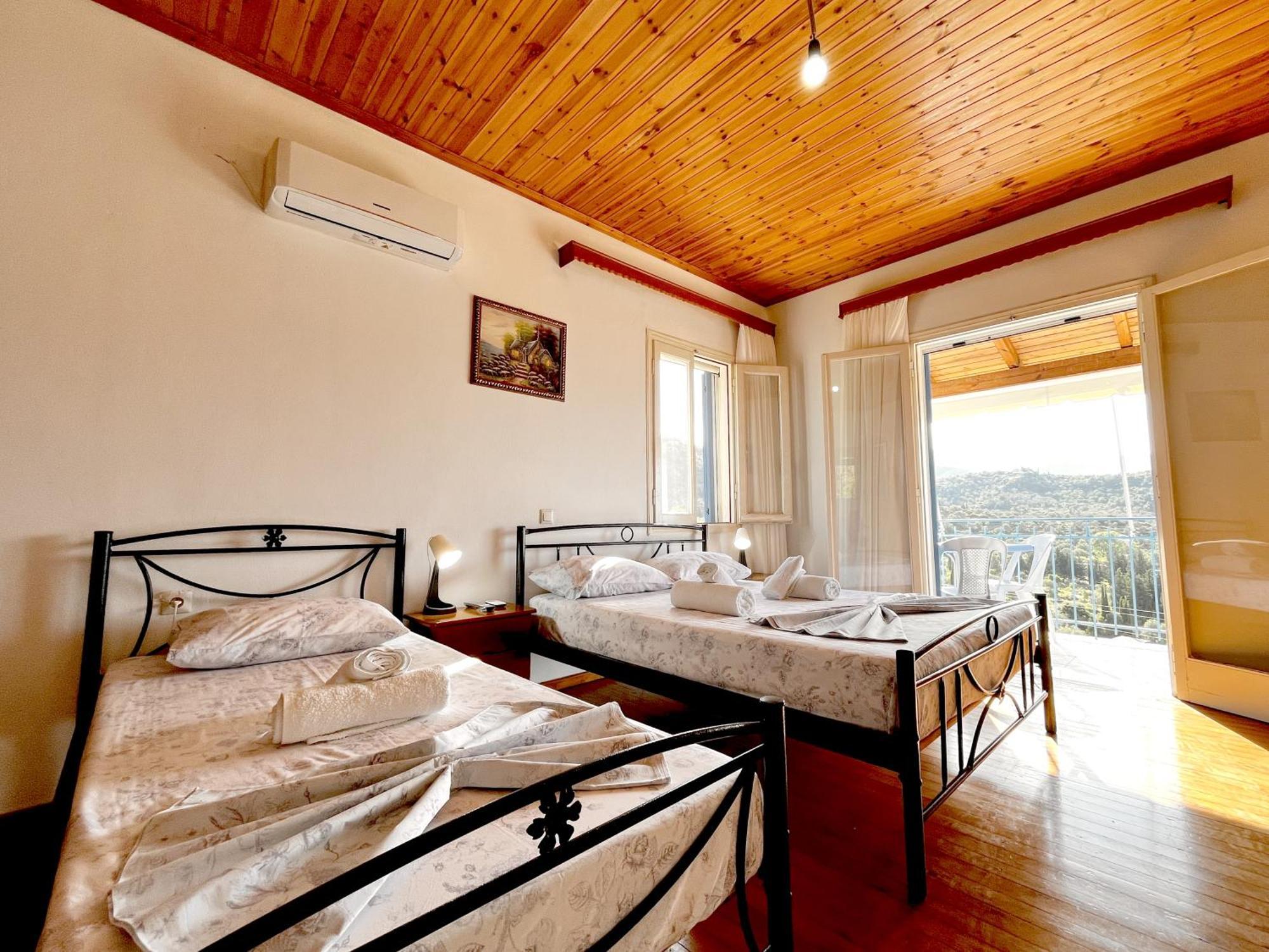 Sea Horizon House Alexis Hotel Himare Exterior photo