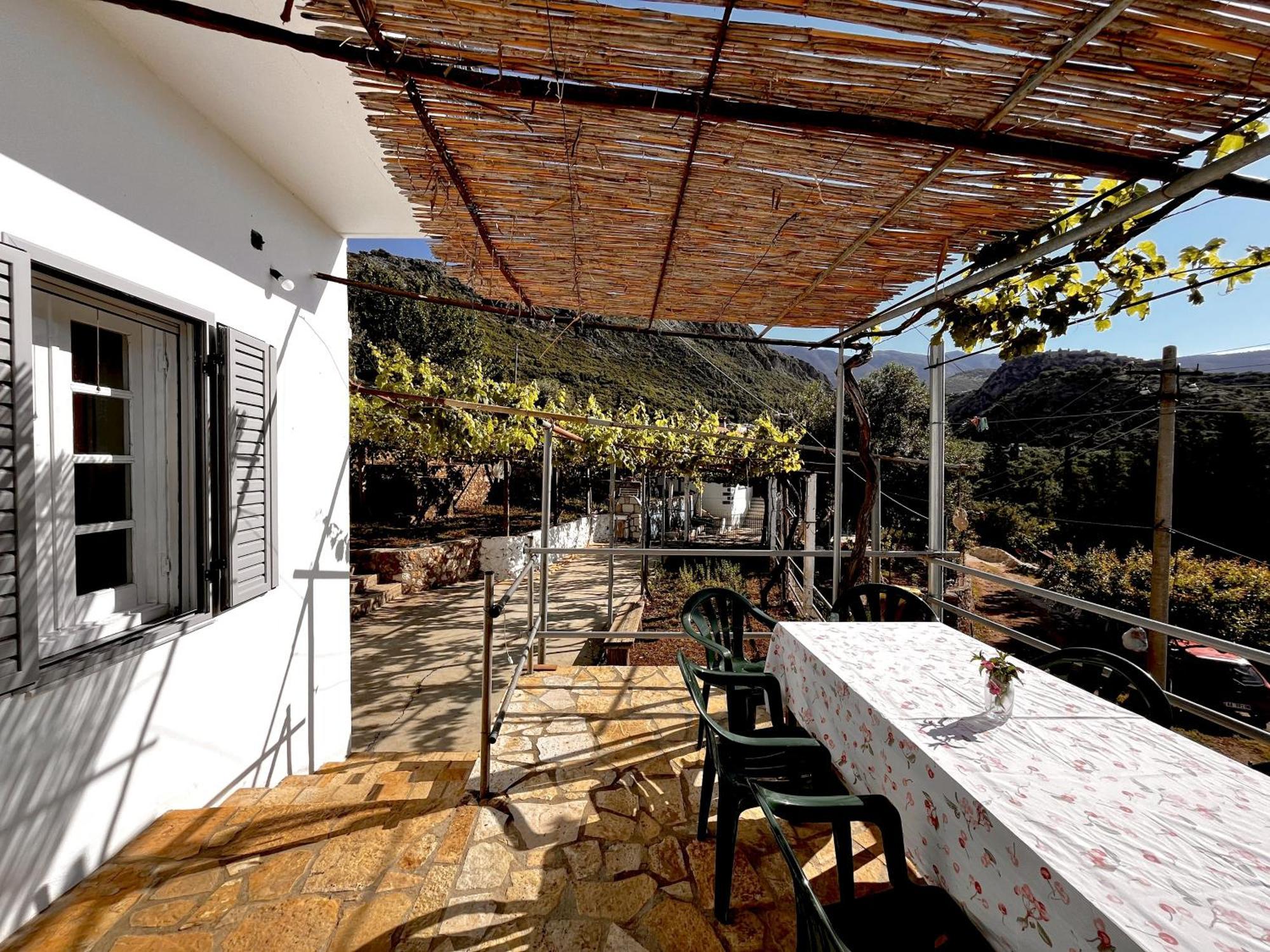 Sea Horizon House Alexis Hotel Himare Exterior photo