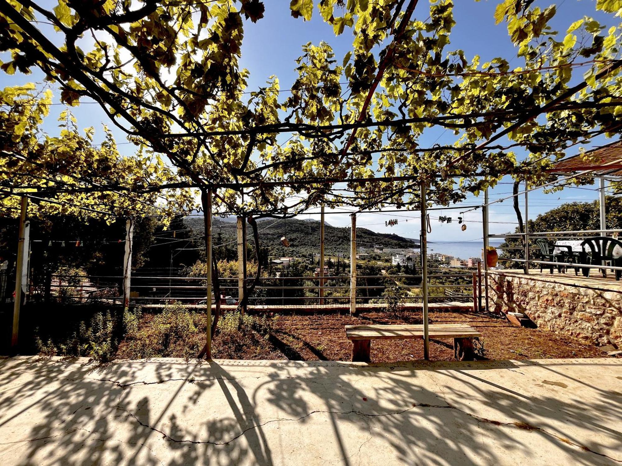 Sea Horizon House Alexis Hotel Himare Exterior photo